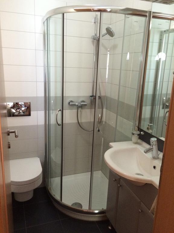 Apartment Casa Eni Drazice 外观 照片